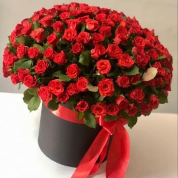 Beautiful Red Rose flowers box